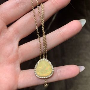 Park Lane Necklace with Yellow Stone